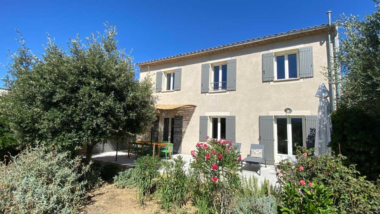 Villa Spacieuse Avec Terrasse Et Vue Mont Ventoux Entrechaux Eksteriør billede